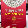 Nơi bán Tiền Đấu Với Vàng (Tái Bản): Đồng Đô-La, Tiêu Chuẩn Vàng, Chứng Khoán Hóa Và Câu Chuyện Kì Lạ Về Hệ Thống Tài Chính Thế Giới (Tái Bản Đổi Tên Và Hiệu Đính Sự Lụi Tàn Của Đồng Tiền)