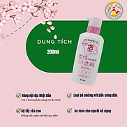 Nước giặt dành cho phụ nữ Elmie dạng bọt - Chai 200ml, hàng trưng bày