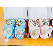 Giày Sandal tập đi cho bé đế mềm chống trơn có kèn nhiều màu, nhiều size 16