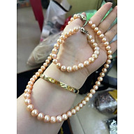 Bộ Trang Sức Ngọc Trai Cam Hồng Mới Bóng đẹp  Gồm Vòng tay và Dây Đeo Cổ size hạt 8mm chuỗi cổ dài 22cm ạ  Chất liệu Ngọc Trai Màu Cam Hồng Nhẹ Bóng Rất Đẹp rất xinh và Sang ạ Món Quà Ý nghĩa dành tặng Mẹ, Vợ, Chị Em luôn ạ