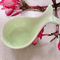 Chén Bằng Sứ Hình Đuôi Cá