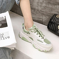 Giày thể thao nữ màu trắng, Giày nữ trắng đế cao