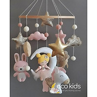 Đồ chơi treo nôi cho bé kích thích thị giác , có nhạc tự xoay CÔNG CHÚA THỎ