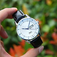 Đồng hồ nam dây da SE0006888 - Hiển thị lịch ngày thứ tiện lợi - Thiết kế hiện đại, trẻ trung - Chống nước, chống xước