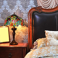 Đèn bàn trang trí Tiffany 40 hoa hồng đặc biệt