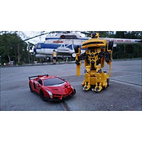 Ô tô biến hình thành siêu nhân robot