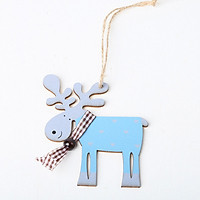 Wood Painted Elk Shape Hanging Pendant for Home Christmas Tree Decor