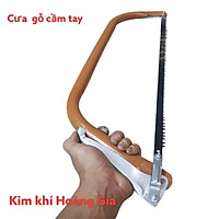 cưa gỗ cầm tay dùng trong xây dựng nhà cắt cốp pha cây chống