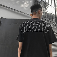 Áo Thun Nam Tay Lỡ Unisex cổ Tròn chất liệu vải cotton màu đen form rộng in chữ CHICAGO ngang vai phong cách độc chất TheNgaustyle