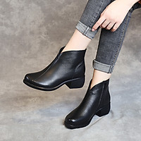 Boots nữ cổ lửng chất liệu da bò mềm + lớp lót nhung êm chân, đế 4cm 7918 (Màu đen)- (Tặng 1 đôi tất/ vớ- giao màu ngẫu nhiên)