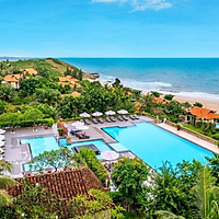 Trọn Gói 2N1D Romana Resort & Spa Mũi Né 4*. Bao Gồm Ăn Sáng, Trưa và Tối. Resort Sát Biển, Hồ Bơi Riêng.