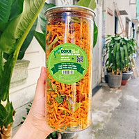 Khô Gà Hũ 300G LOẠI 1, Khô Gà Lá Chanh, Khô Gà Ngon, Khô Gà Cay, Nguồn nguyên liệu sạch. Làm 100% từ thịt ức gà tươi, ớt , tỏi , lá chanh tươi, Thương Hiệu Doka Food, GIÒN NGON - ĐẬM VỊ