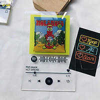 Khung frame bản nhạc trang trí NCT DREAM HOT SAUCE làm bằng mica trong có mã spotify có thể quét được
