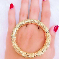 Vòng tay chạm khoen gài mạ vàng 18k