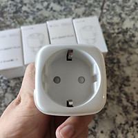 Ổ cắm thông minh wifi tuya smartlife có đo điện tiêu thụ