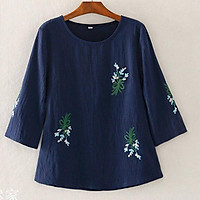 Women Milk Silk T-shirt Embroidery Solid Background Large Size Seventh-sleeve Loose T-shirt