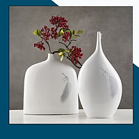 Lọ hoa lông vũ nền trắng size M dùng cho trang trí nhà - LH00867