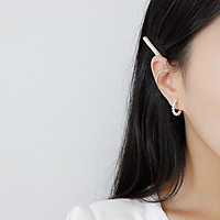 Hoa tai chữ c đính ngọc trai phong cách cổ điển dễ thương hàn quốc-HTV0009