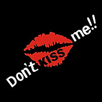 DON'T KISS ME MÔI ĐỎ - Sticker transfer hình dán trang trí Xe hơi Ô tô size 7x19cm