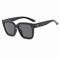 MẮT KÍNH HOT TREND KÍNH CHỮ V CAO CẤP CHO NAM NỮ