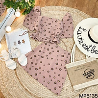 Set trang phục hoa cúc áo cổ U tay ngắn phồng dây eo và quần váy chữ A ngắn