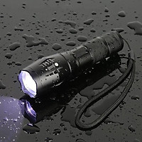 Đèn pin siêu sáng chống nước cao cấp