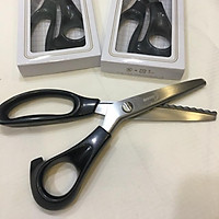 Kéo cắt răng cưa /cắt vải k tưa