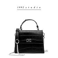 Túi xách nữ / 1992 s t u d i o/ FANNY BAG/ màu đen dây da phối xích đeo chéo 3 ngăn
