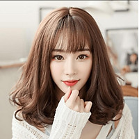 Tóc giả nguyên đầu xoăn Hàn Quốc siêu xinh có rãnh da đầu, chất tóc tơ cao cấp loại 1, chịu nhiệt tốt có thể bấm uốn, duỗi, gội. giống tóc thật 100%( Kèm lưới và lược )
