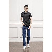 Quần jeans nam Aristino AJN00701 regular fit với độ suông nhẹ