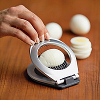 Dụng cụ cắt trứng