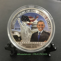Đồng xu kỷ niệm tổng thống Obama màu bạc, tặng kèm đế trưng bày xu