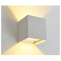 Đèn tường LED ARON kiểu dáng sang trọng, độc đáo.