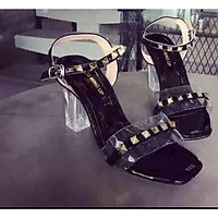 Giày sandal quai trong đinh tán 9P