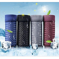 Hộp 4 quần lót boxer, sịp đùi thông hơi cao cấp dành cho nam cotton co dãn bốn chiều ôm sát cơ thể mang lại cảm giác mát mẻ thoải mái suốt cả ngày.