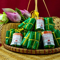 Nem chua Huế Cô Hoàn - 250 g / chục