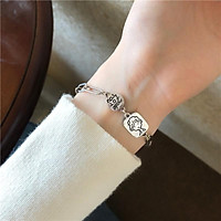 Lắc tay nữ phong cách vintage nhẹ nhàng, đáng yêu