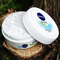 Kem dưỡng ẩm mềm mịn toàn thân Nivea Soft Intensive Moisturizing Cream For the face, hands, body 200ml