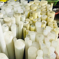Nhựa P.O.M phi 30 nặng 1,3kg phutrocongnghiep