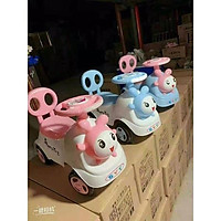 Xe chòi chân thỏ cho bé