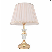 Đèn ngủ để bàn trang trí phòng ngủ, phòng khách kiểu dáng tân cổ điển chao vải DB 8815