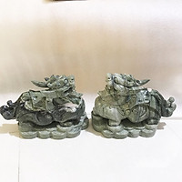 Tỳ hươu ( t.ì h.ư.u) đá tự nhiên màu xanh cho người mệnh Hỏa và Mộc dài 30cm x nặng 18 kg/cặp