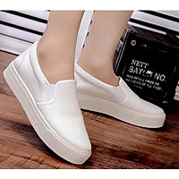 Giày slip on vải trơn đế bánh mì - Trắng