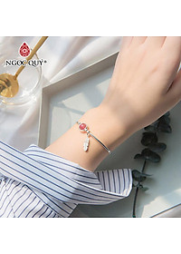 Lắc tay bạc đá thạch anh dâu phối charm lông vũ mệnh hỏa, thổ - Ngọc Quý Gemstones