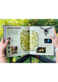 Sách Bách Khoa Toàn Thư - Đá Quý Và Khoáng Sản - Bách Khoa Toàn Thư Bằng Hình Ảnh, Tổng Hợp Kiến Thức Hơn 1000 Mẫu Vật Đá Quý Và Khoáng Sản Trên Thế Giới - Á Châu Books, Bìa Cứng, In Màu