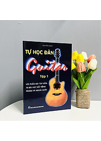 Combo Tự Học Đàn Guitar (Bộ 2 Tập)  (Với Phần Bài Tập Gồm 150 Bài Hát Nổi Tiếng Trong Và Ngoài Nước)