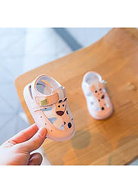 Giày sandal tập đi cho bé gái 0 - 18 tháng họa tiết hươu cao cổ dễ thương TD47