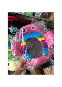 Lót bệ bồn cầu kiểu ếch có tay vịn cho bé yêu