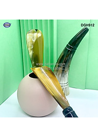 Đón giày bằng sừng tay cầm đốt trúc VIP (Dài 20cm) DGH912 - Chuyên dụng cho giày cao cấp - Cho giày Nam & Nữ - Product of HAHANCO