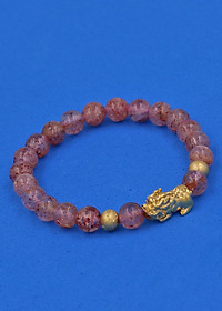 Vòng tay Thạch Anh Dâu Tây 6 ly cẩn Tỳ Hưu inox vàng VTADTTHHBV6 - hợp mệnh Hỏa, mệnh Thổ